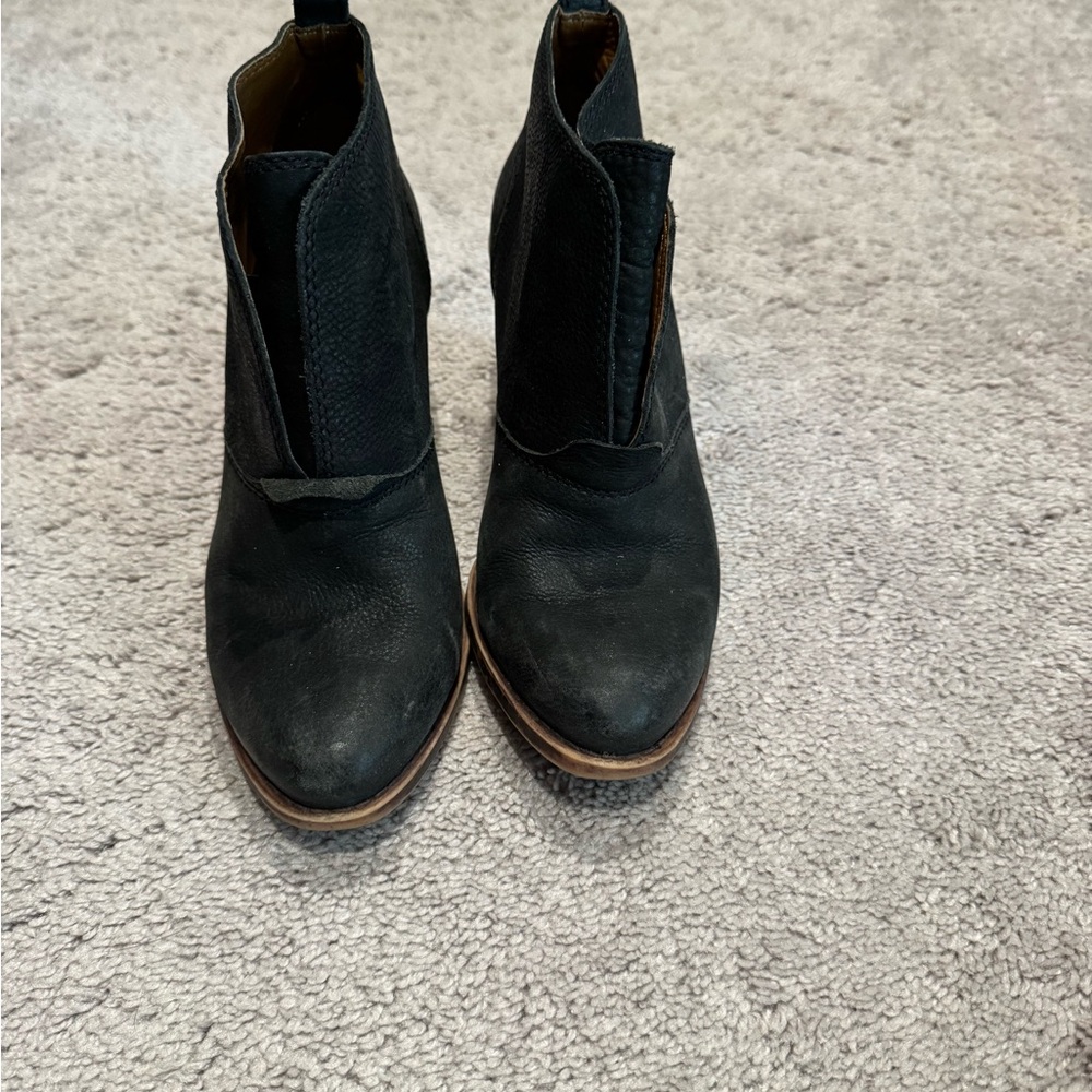 Lucky Brand Black Ankle Booties with Tan Trim